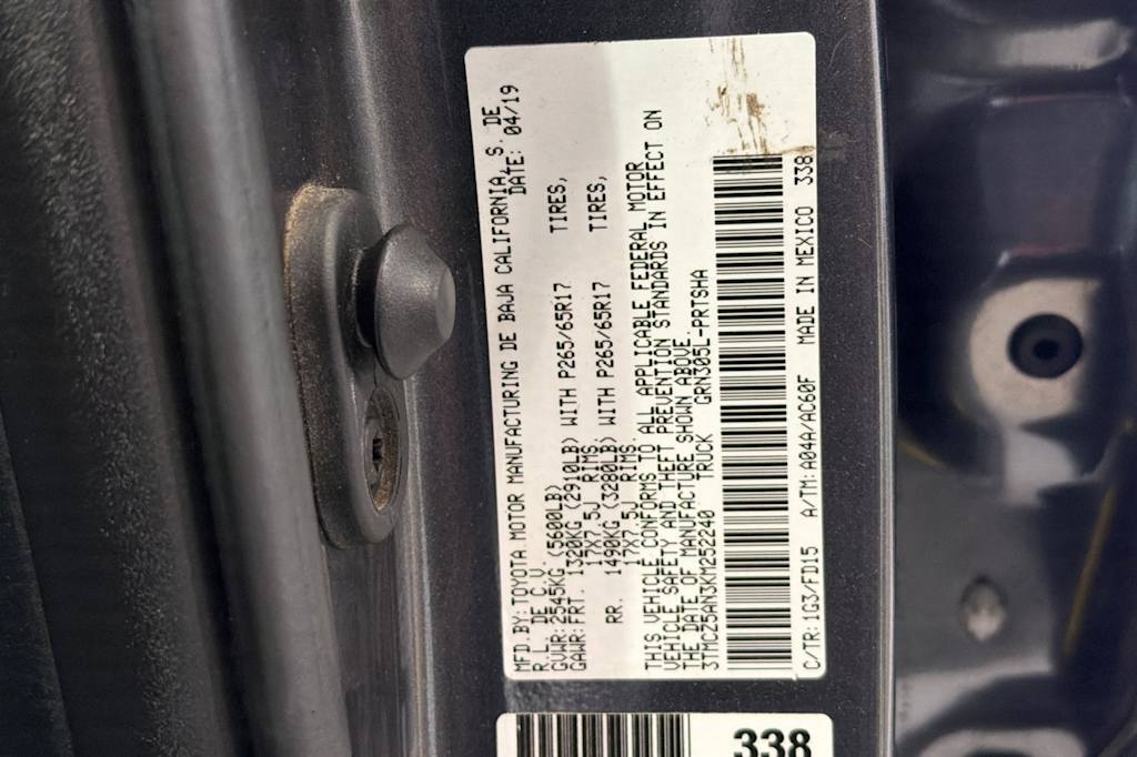 Thumbnail: 2019 Toyota Tacoma - 16