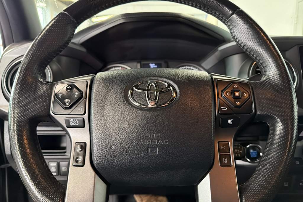 Thumbnail: 2019 Toyota Tacoma - 25