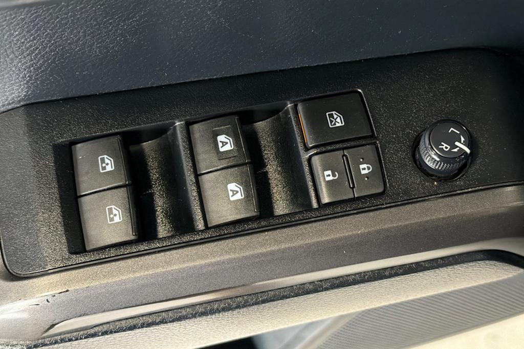 Thumbnail: 2019 Toyota Tacoma - 21