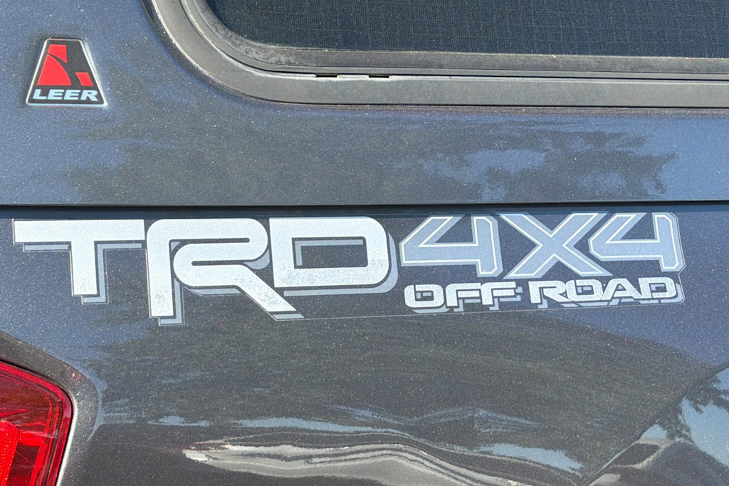 Thumbnail: 2017 Toyota Tacoma - 7