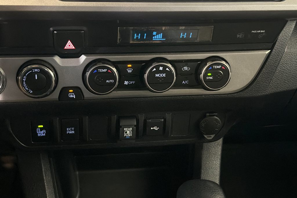 Thumbnail: 2023 Toyota Tacoma - 25