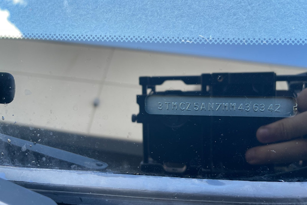 Thumbnail: 2021 Toyota Tacoma - 7