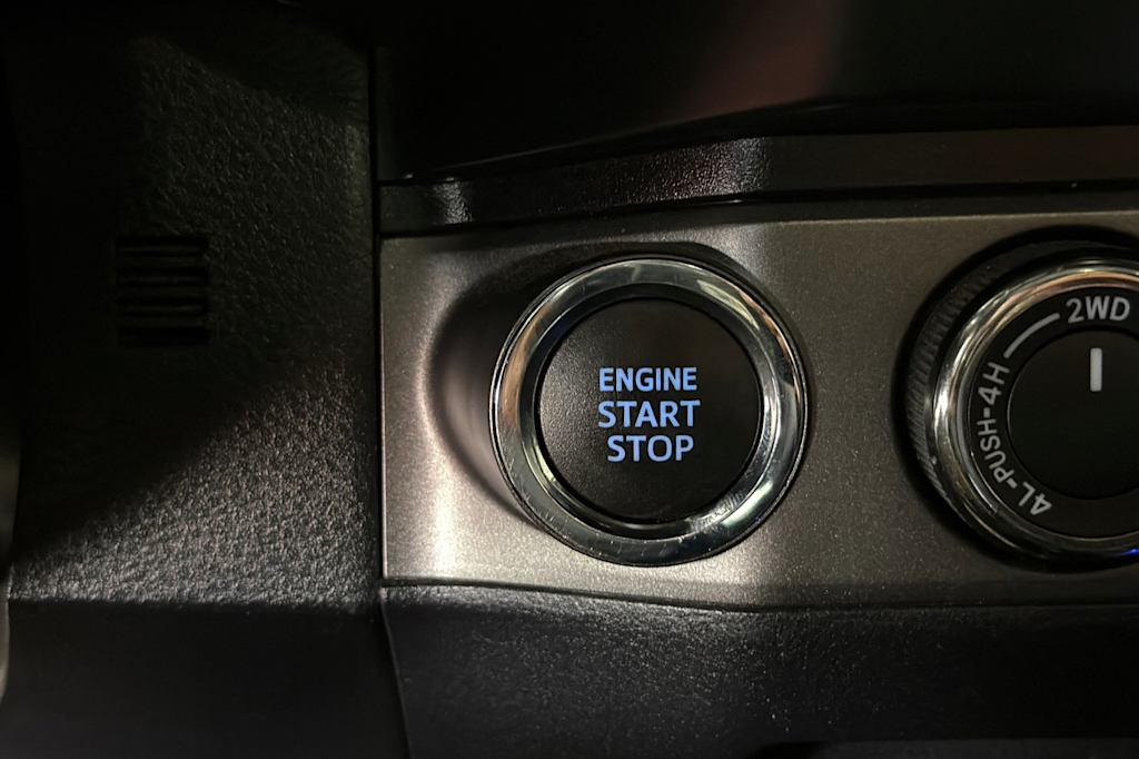 Thumbnail: 2020 Toyota Tacoma - 24