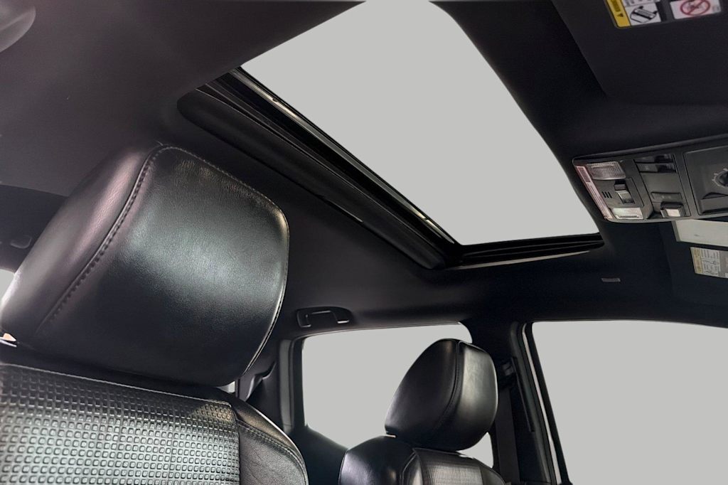 Thumbnail: 2020 Toyota Tacoma - 22