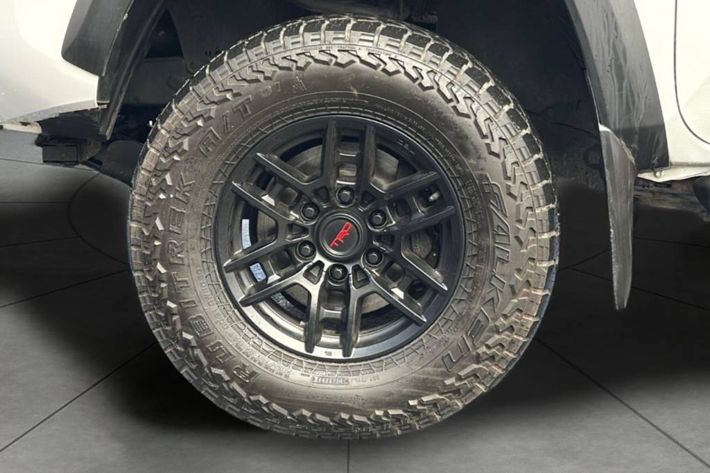 Thumbnail: 2020 Toyota Tacoma - 6