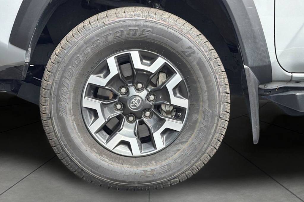 Thumbnail: 2021 Toyota Tacoma - 8