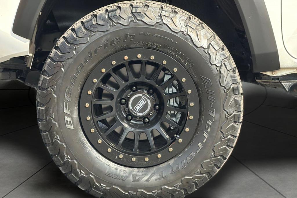 Thumbnail: 2021 Toyota Tacoma - 6