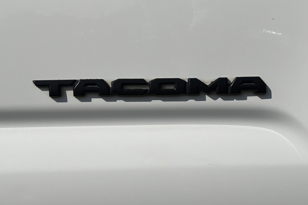 Thumbnail: 2021 Toyota Tacoma - 5