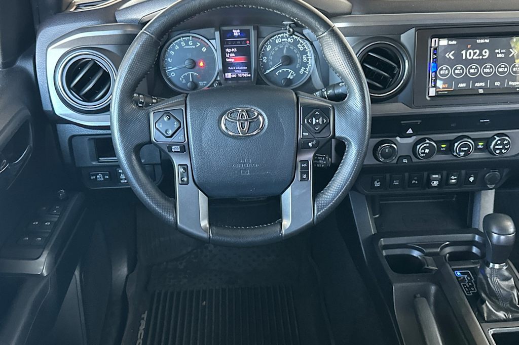 Thumbnail: 2019 Toyota Tacoma - 7