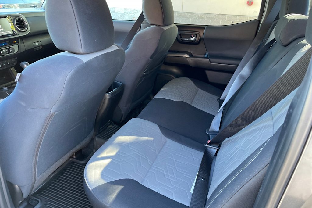 Thumbnail: 2021 Toyota Tacoma - 10