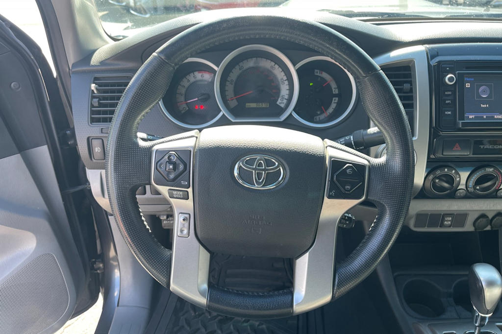 Thumbnail: 2015 Toyota Tacoma - 8