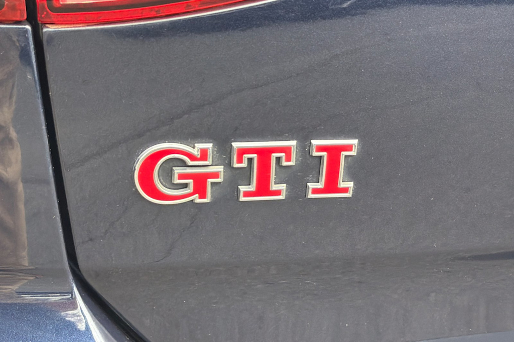 Thumbnail: 2017 Volkswagen Golf - 7