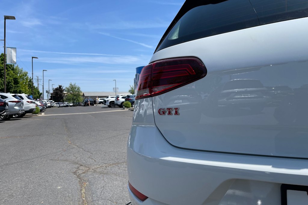 Thumbnail: 2021 Volkswagen Golf - 7