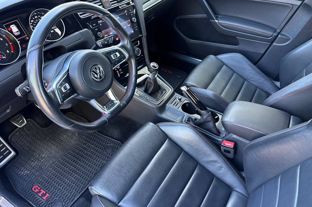 Thumbnail: 2021 Volkswagen Golf - 9