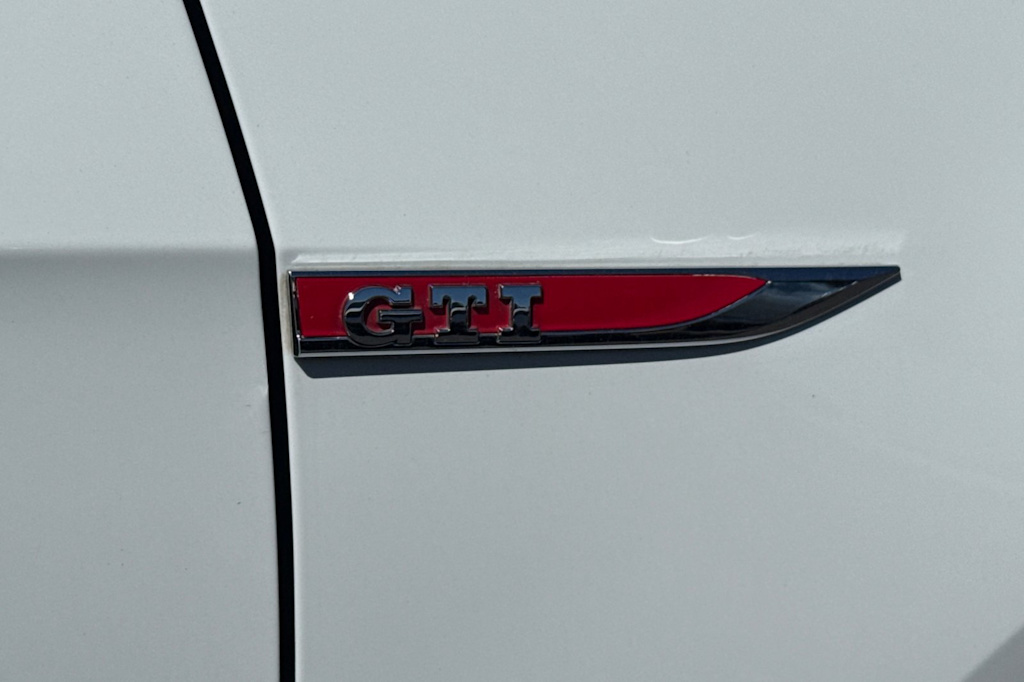 Thumbnail: 2021 Volkswagen Golf - 7