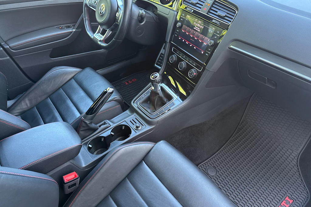 Thumbnail: 2021 Volkswagen Golf - 12