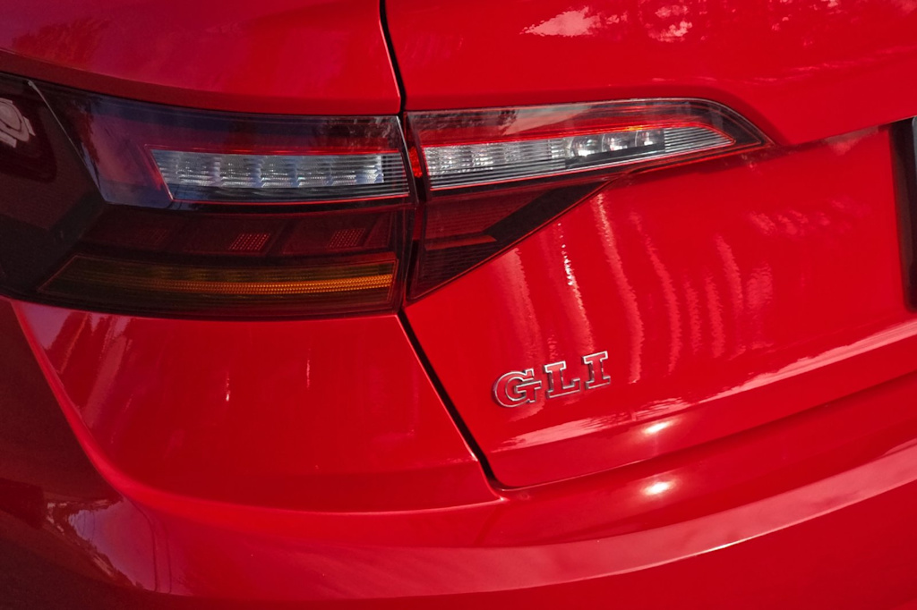 Thumbnail: 2019 Volkswagen Jetta - 20