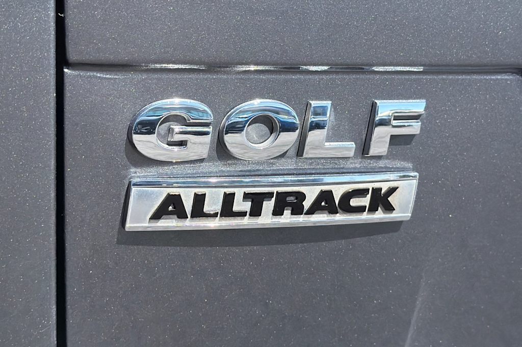 Thumbnail: 2017 Volkswagen Golf - 7