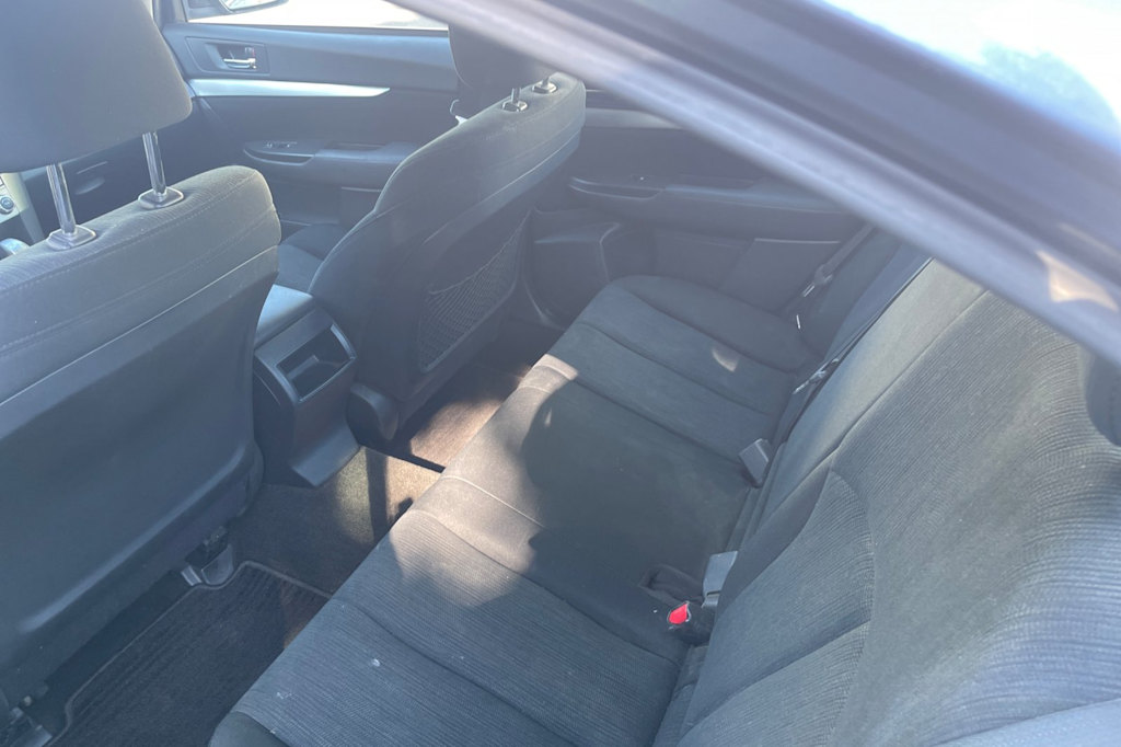 Thumbnail: 2014 Subaru Legacy - 10