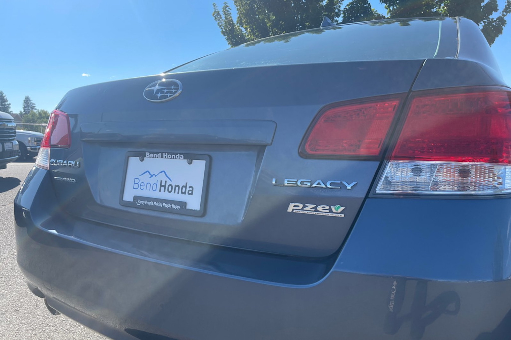Thumbnail: 2014 Subaru Legacy - 16