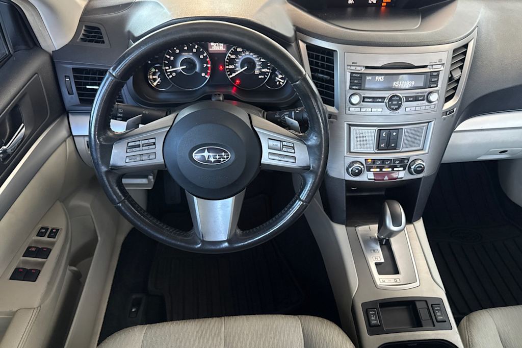 Thumbnail: 2010 Subaru Legacy - 11