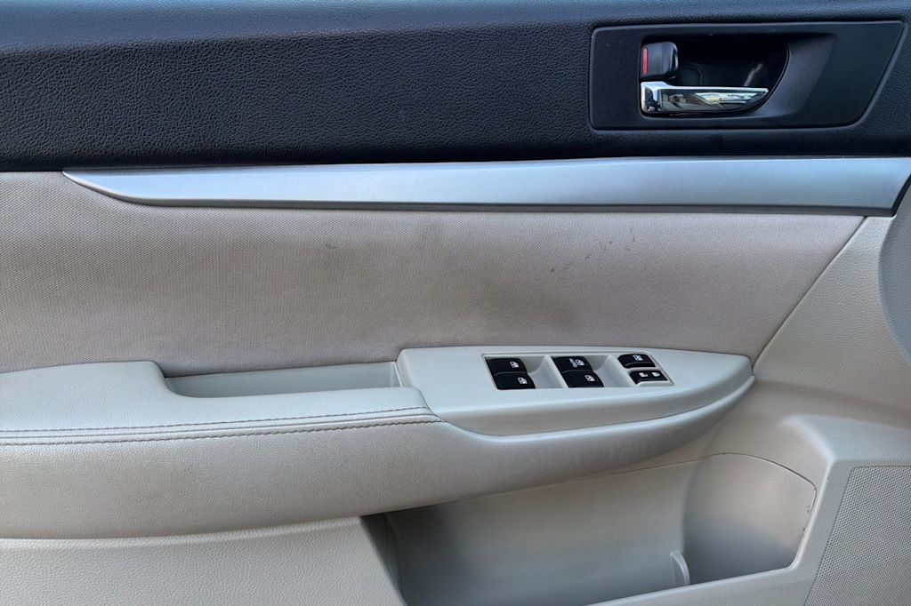 Thumbnail: 2014 Subaru Outback - 21