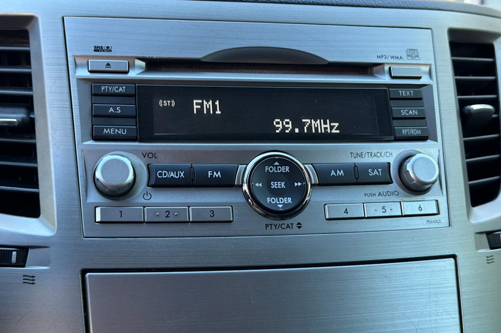 Thumbnail: 2010 Subaru Outback - 13