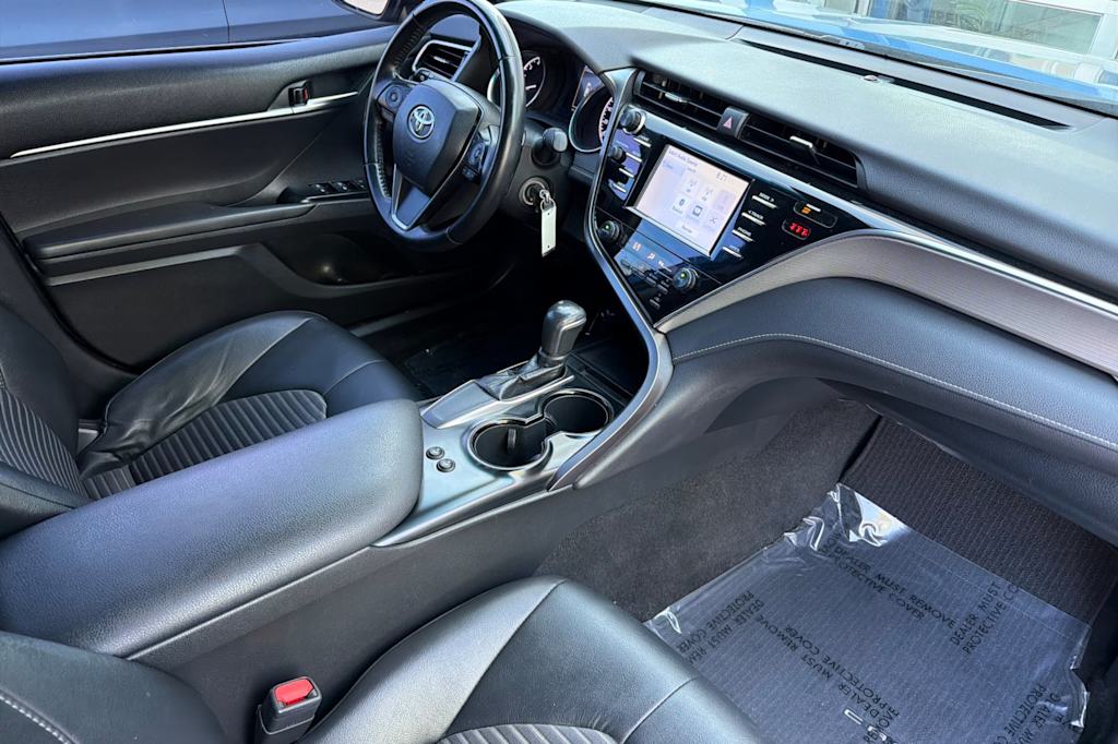 Thumbnail: 2018 Toyota Camry - 12