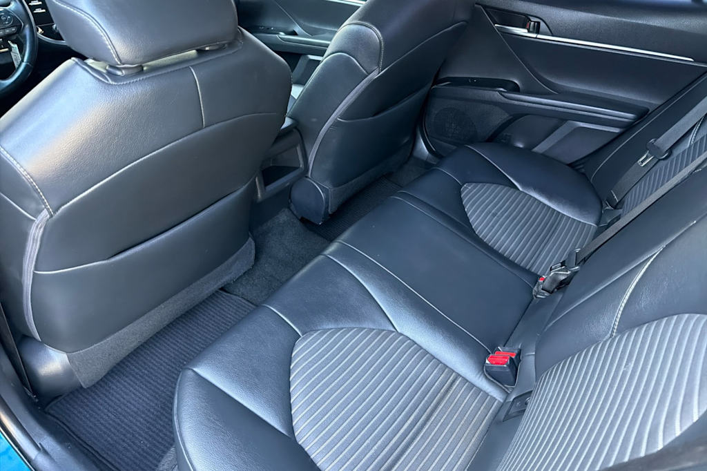 Thumbnail: 2018 Toyota Camry - 10