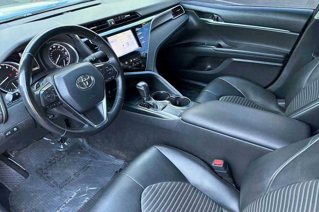 Thumbnail: 2018 Toyota Camry - 9