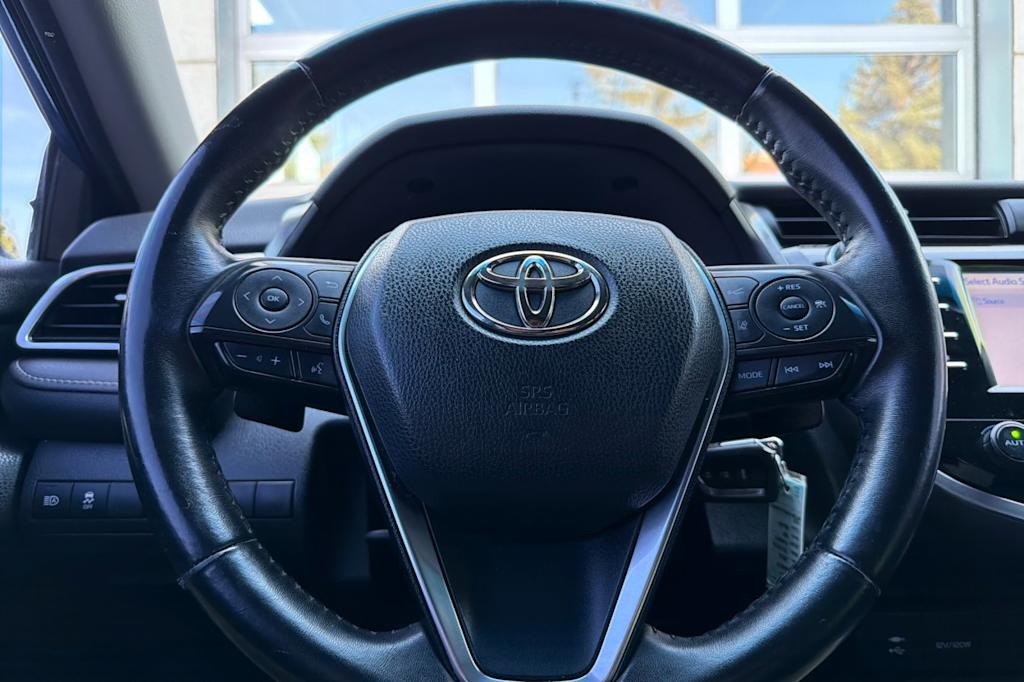 Thumbnail: 2018 Toyota Camry - 25