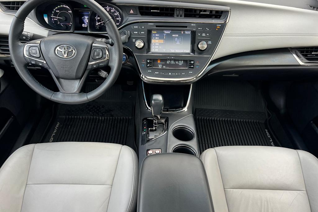 2018 Toyota Avalon XLE 2