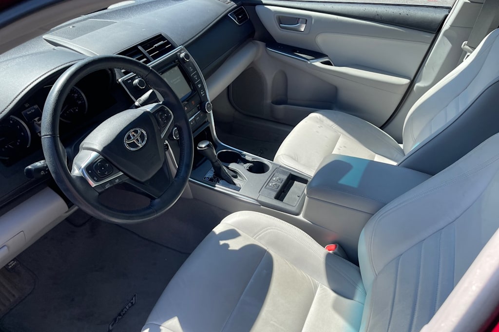 Thumbnail: 2015 Toyota Camry - 9