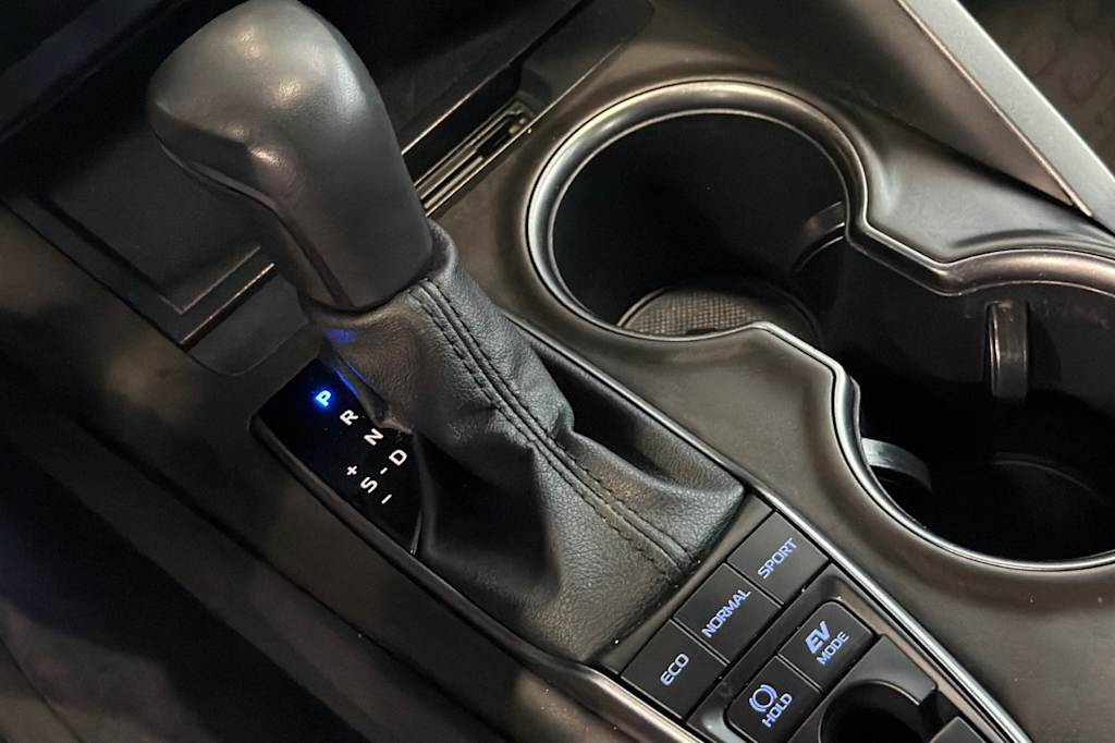 Thumbnail: 2023 Toyota Camry - 14