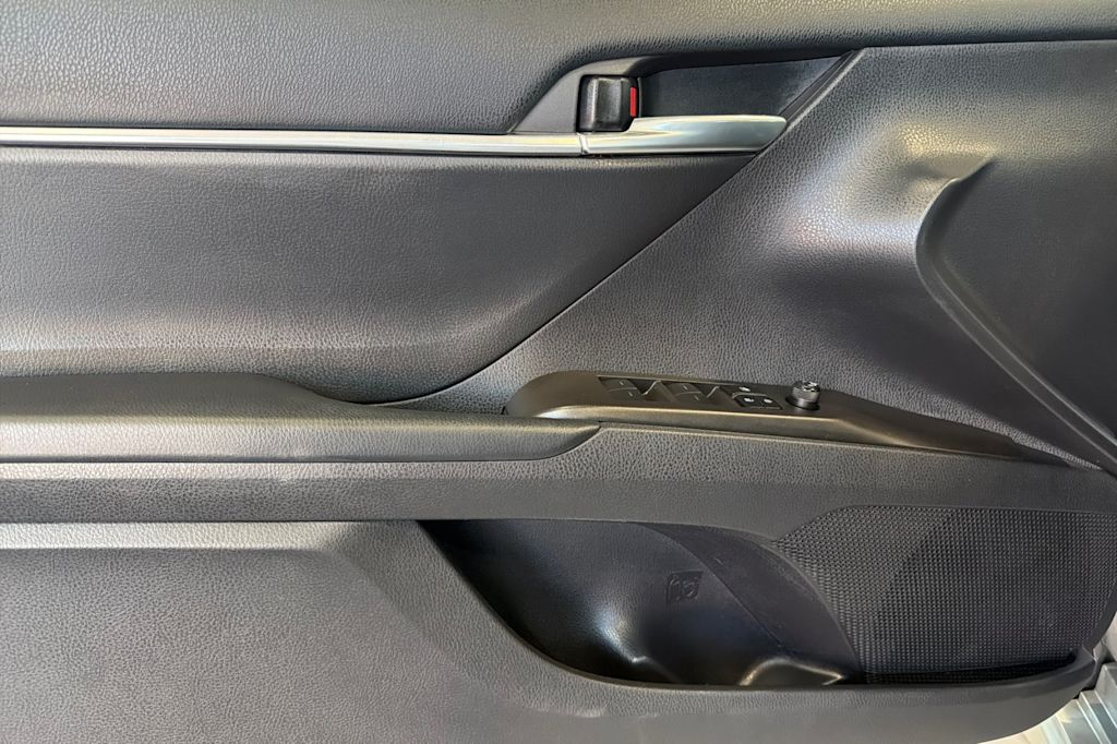 Thumbnail: 2023 Toyota Camry - 20