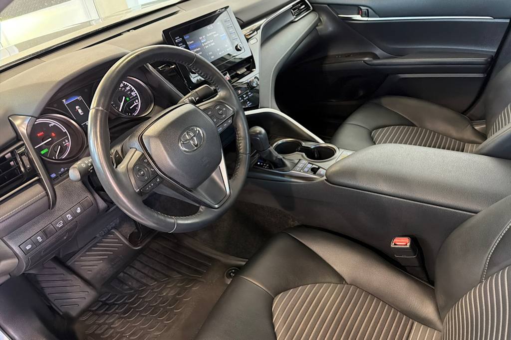 Thumbnail: 2023 Toyota Camry - 9