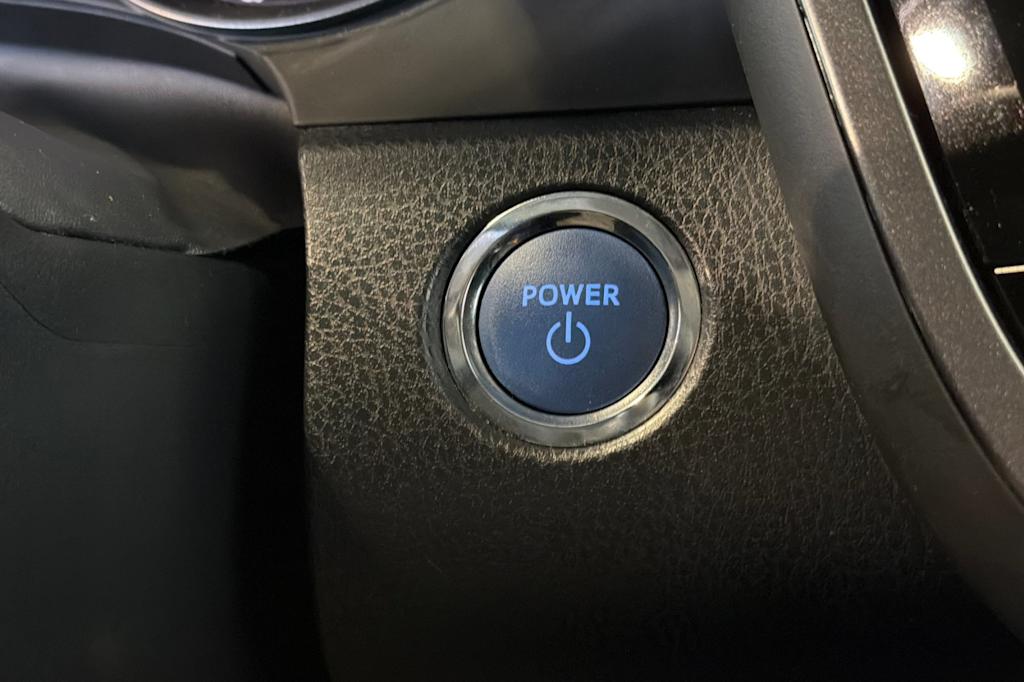 Thumbnail: 2023 Toyota Camry - 25