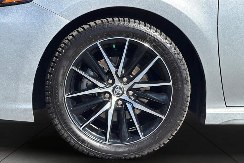 Thumbnail: 2023 Toyota Camry - 8