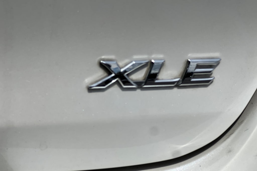 Thumbnail: 2015 Toyota Venza - 7