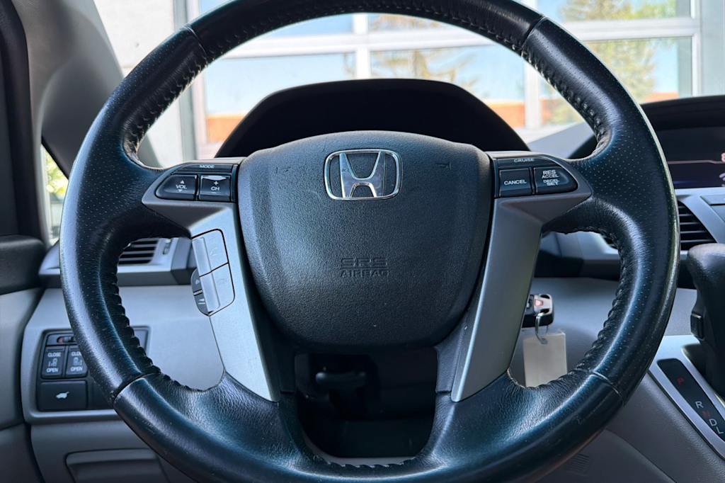 Thumbnail: 2012 Honda Odyssey - 27