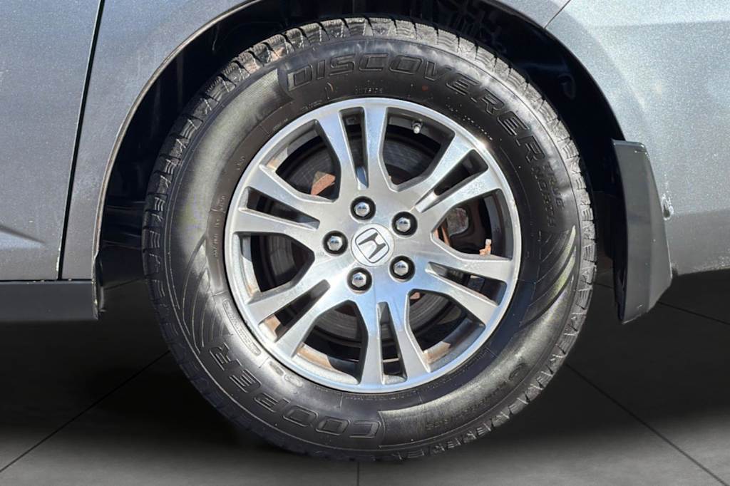 Thumbnail: 2012 Honda Odyssey - 8