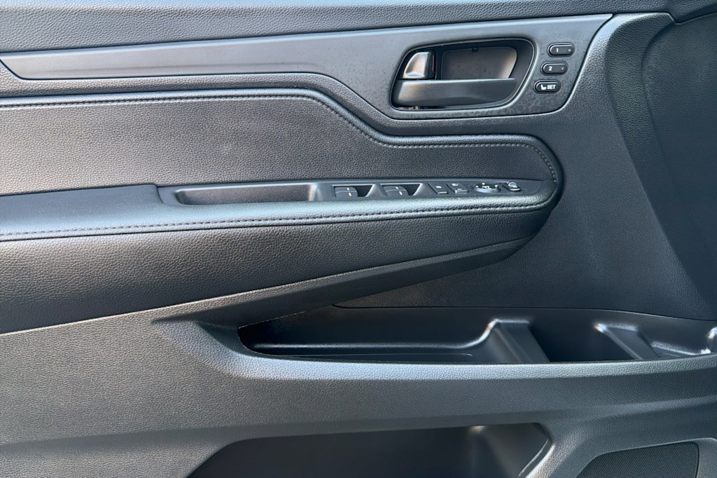Thumbnail: 2026 Honda Odyssey - 20
