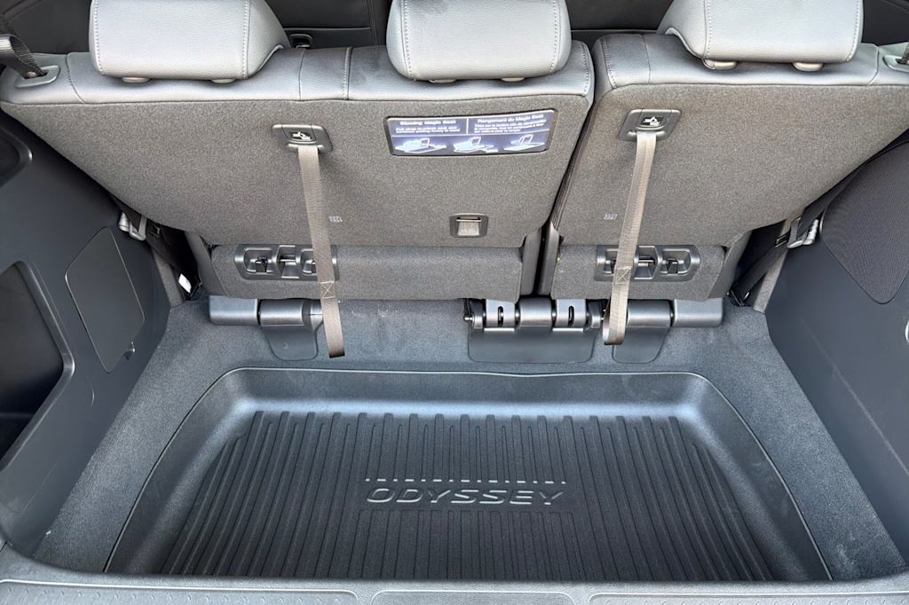 Thumbnail: 2026 Honda Odyssey - 16