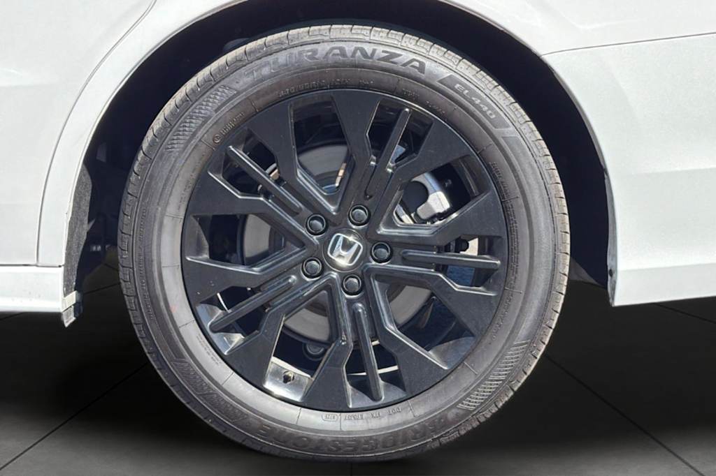 Thumbnail: 2025 Honda Odyssey - 8