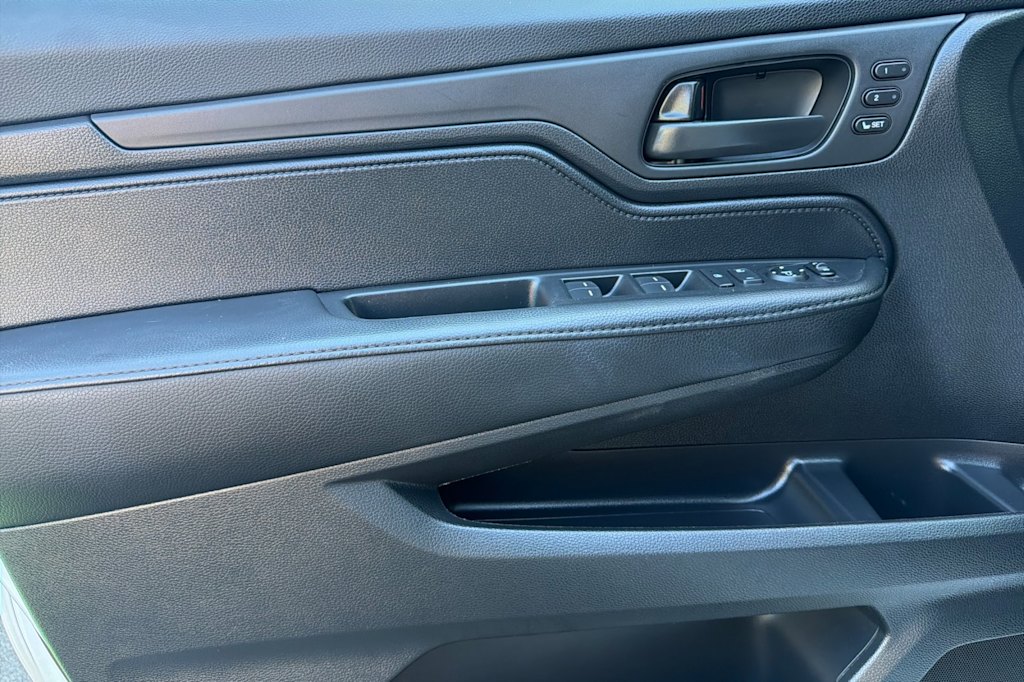 Thumbnail: 2025 Honda Odyssey - 19
