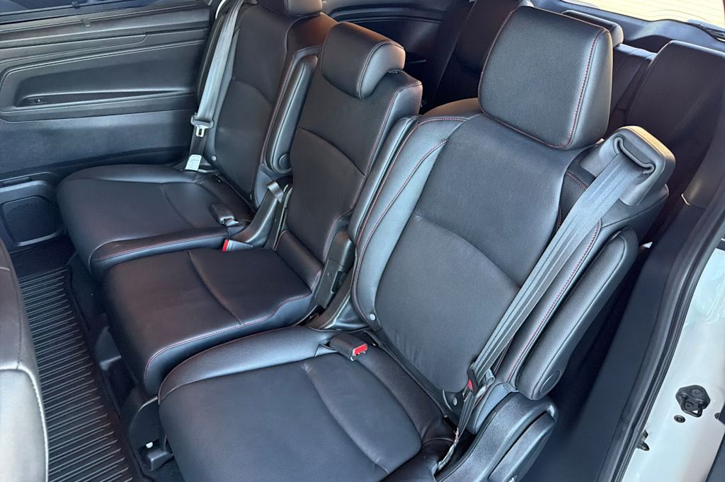 Thumbnail: 2026 Honda Odyssey - 10