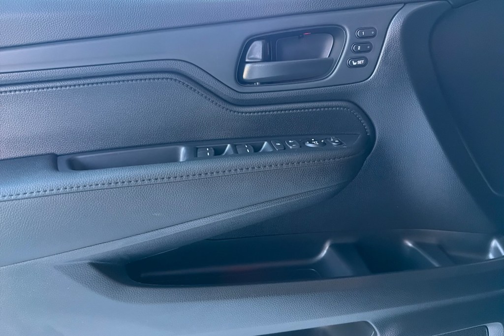 Thumbnail: 2026 Honda Odyssey - 20