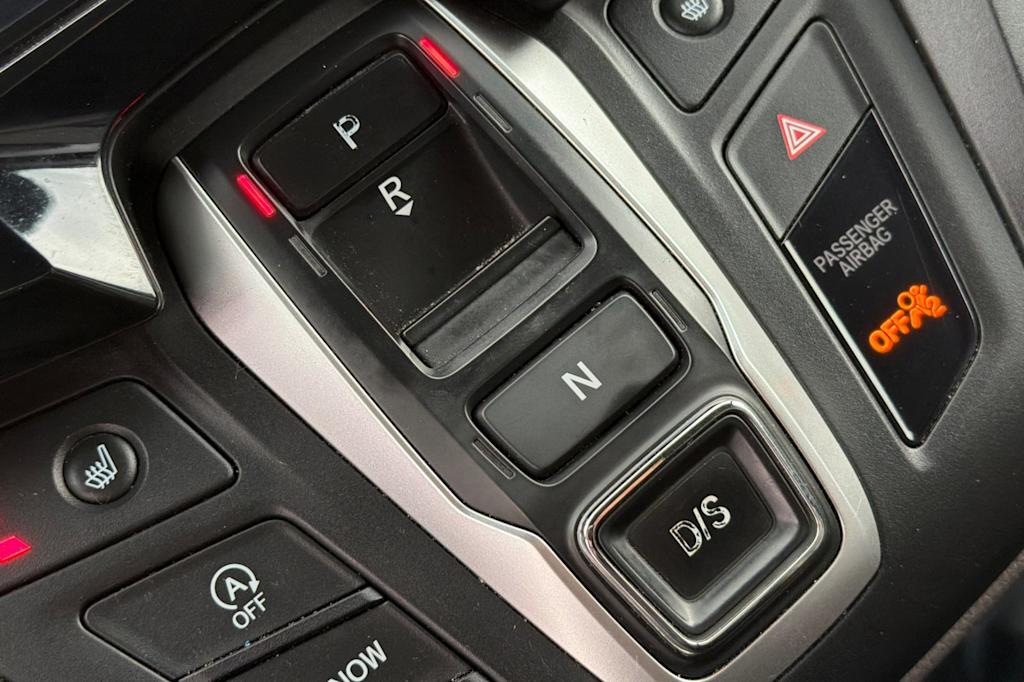 Thumbnail: 2018 Honda Odyssey - 16