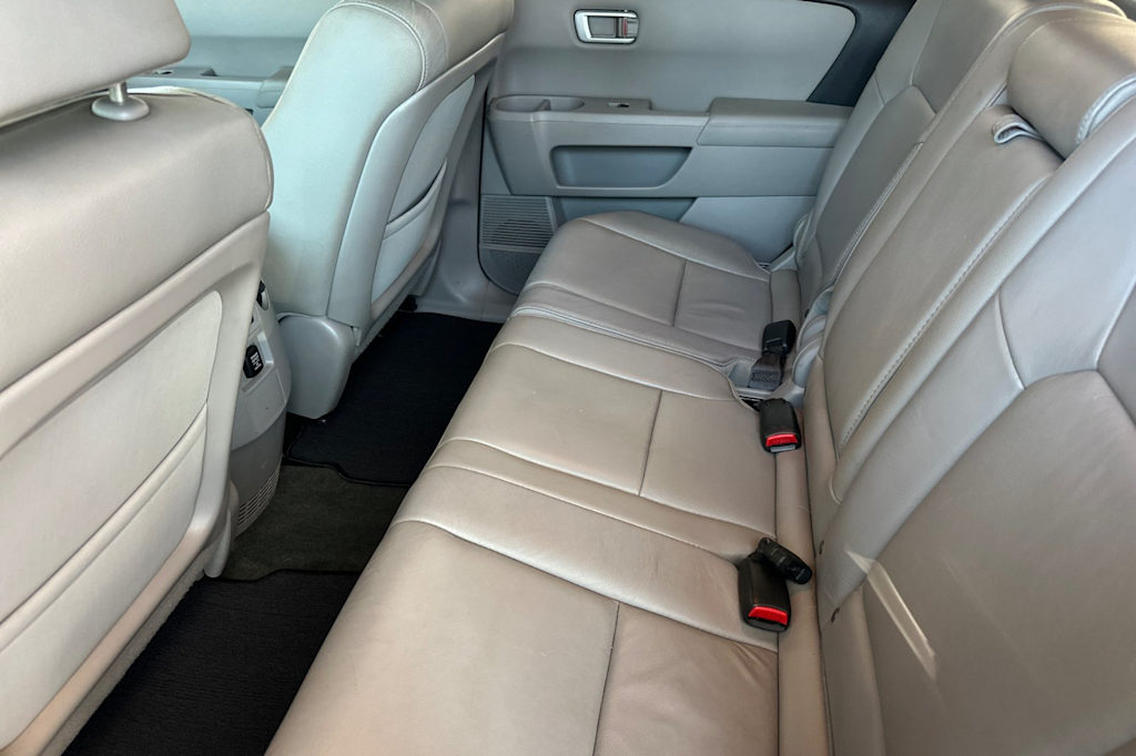 Thumbnail: 2015 Honda Pilot - 10