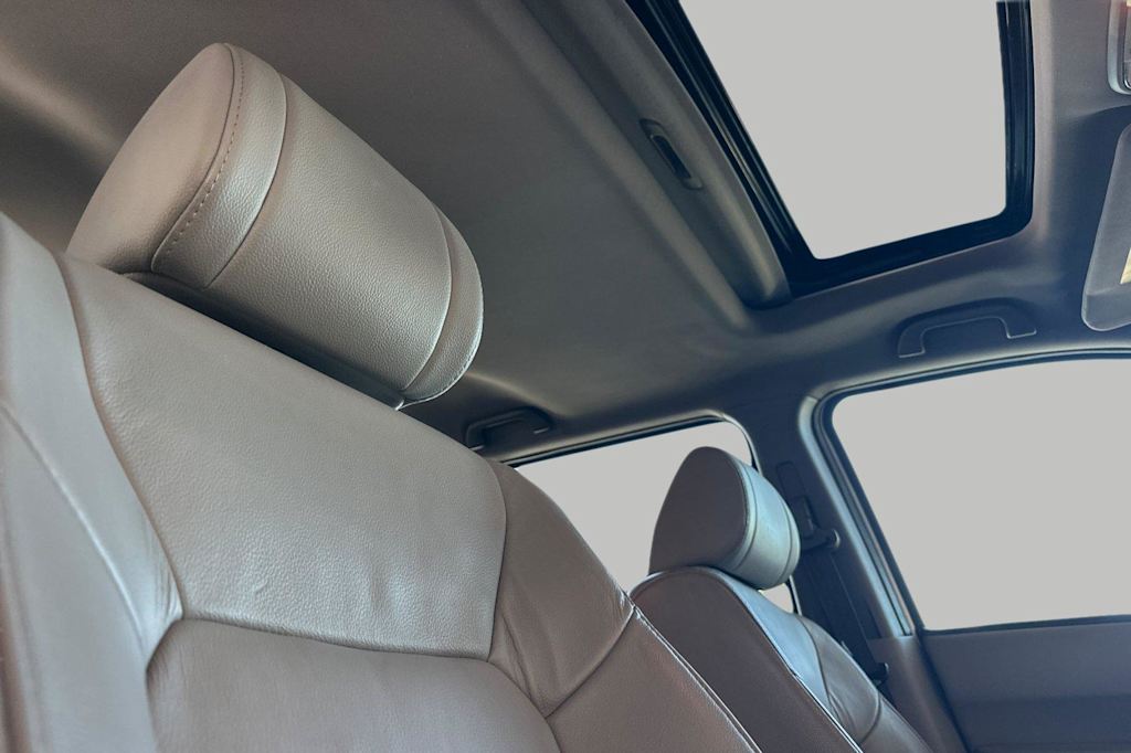 Thumbnail: 2015 Honda Pilot - 24